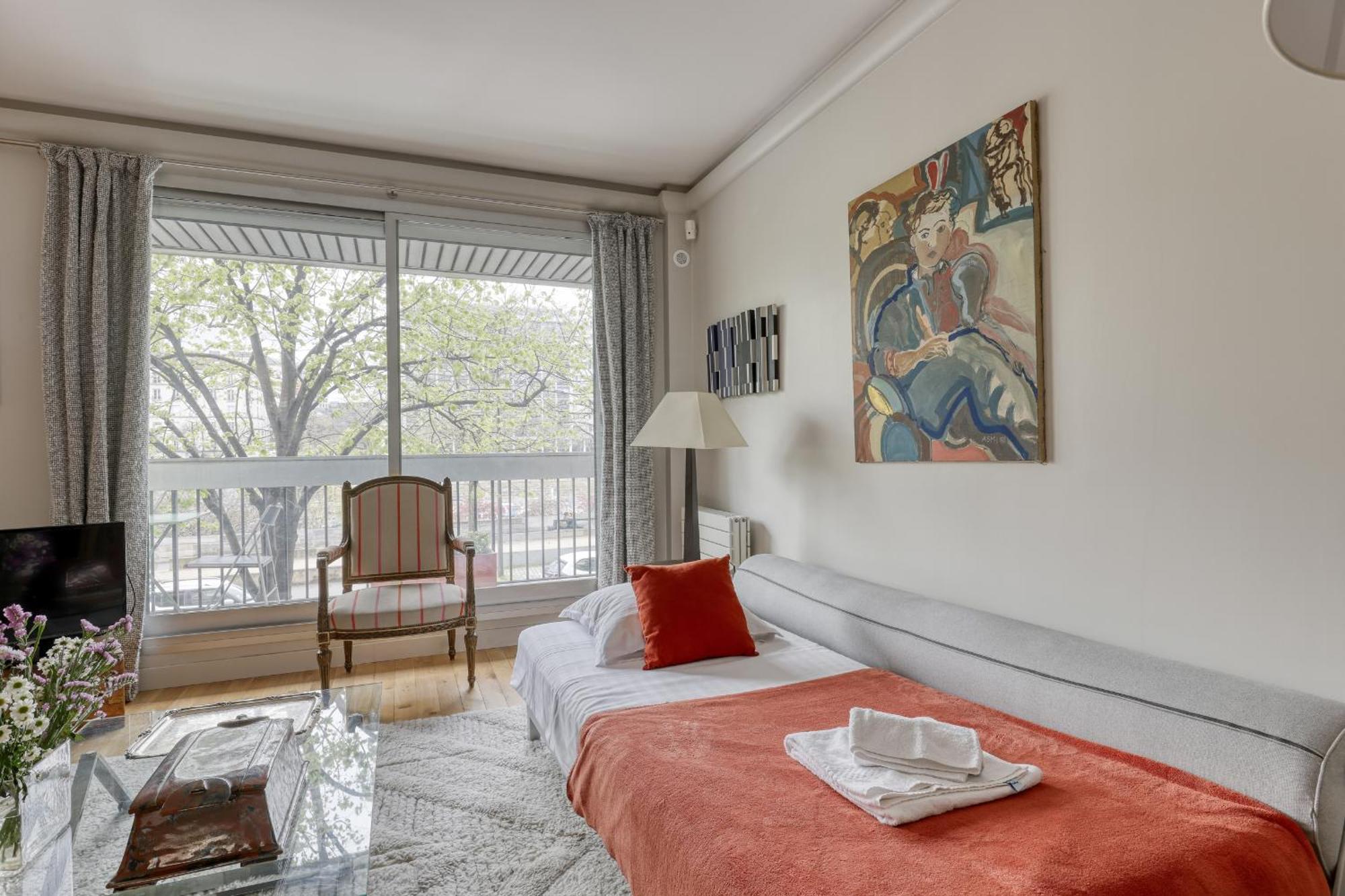 Luminous & Modern Flat With Balcony Paris-bastille Appartement Parijs
